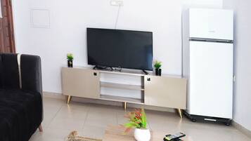 Apartamento, 2 habitaciones, accesible para personas con discapacidad, fumadores | Servicio de la habitación