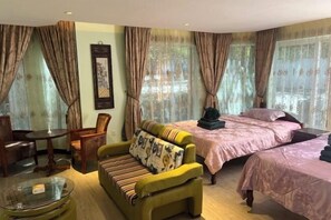 Room - Hawaii Lounge (Sihanoukville)