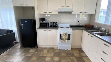 微波炉、烤箱、炉灶