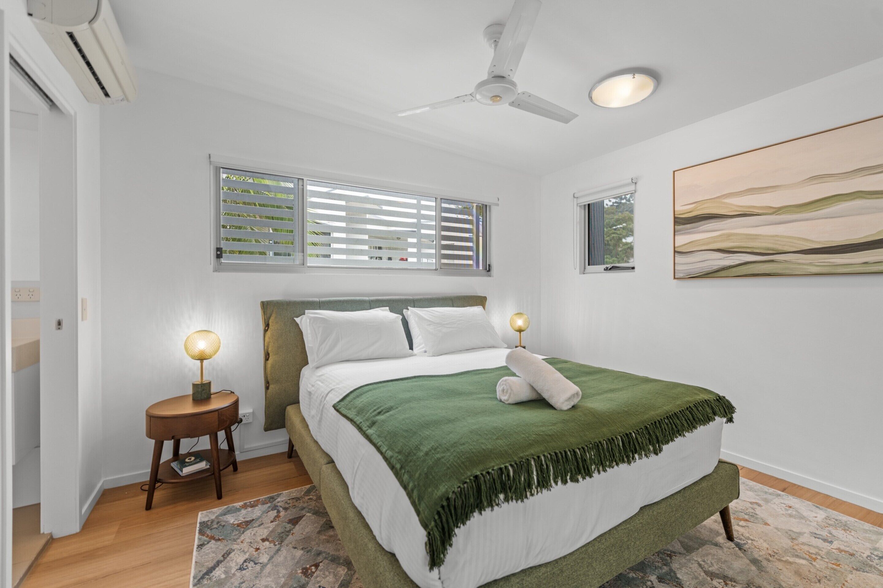 Apartment | 2 bedrooms, laptop workspace, iron/ironing board, bed sheets