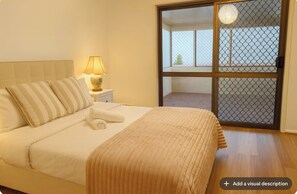 Iron/ironing board, WiFi, bed sheets