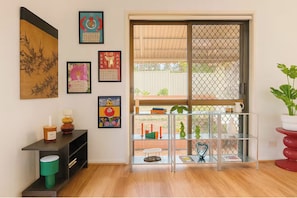 Interior - Vintage Soul - Spacious 5BR family retreat (MacGregor)