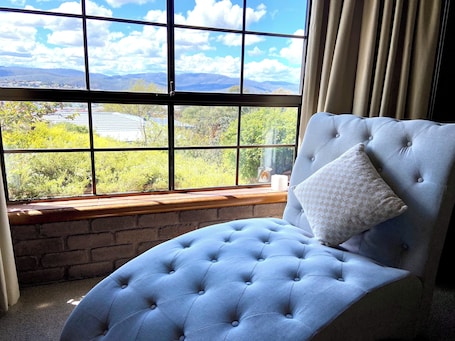 Interior. Marvelous 4-bedroom house in Moonah