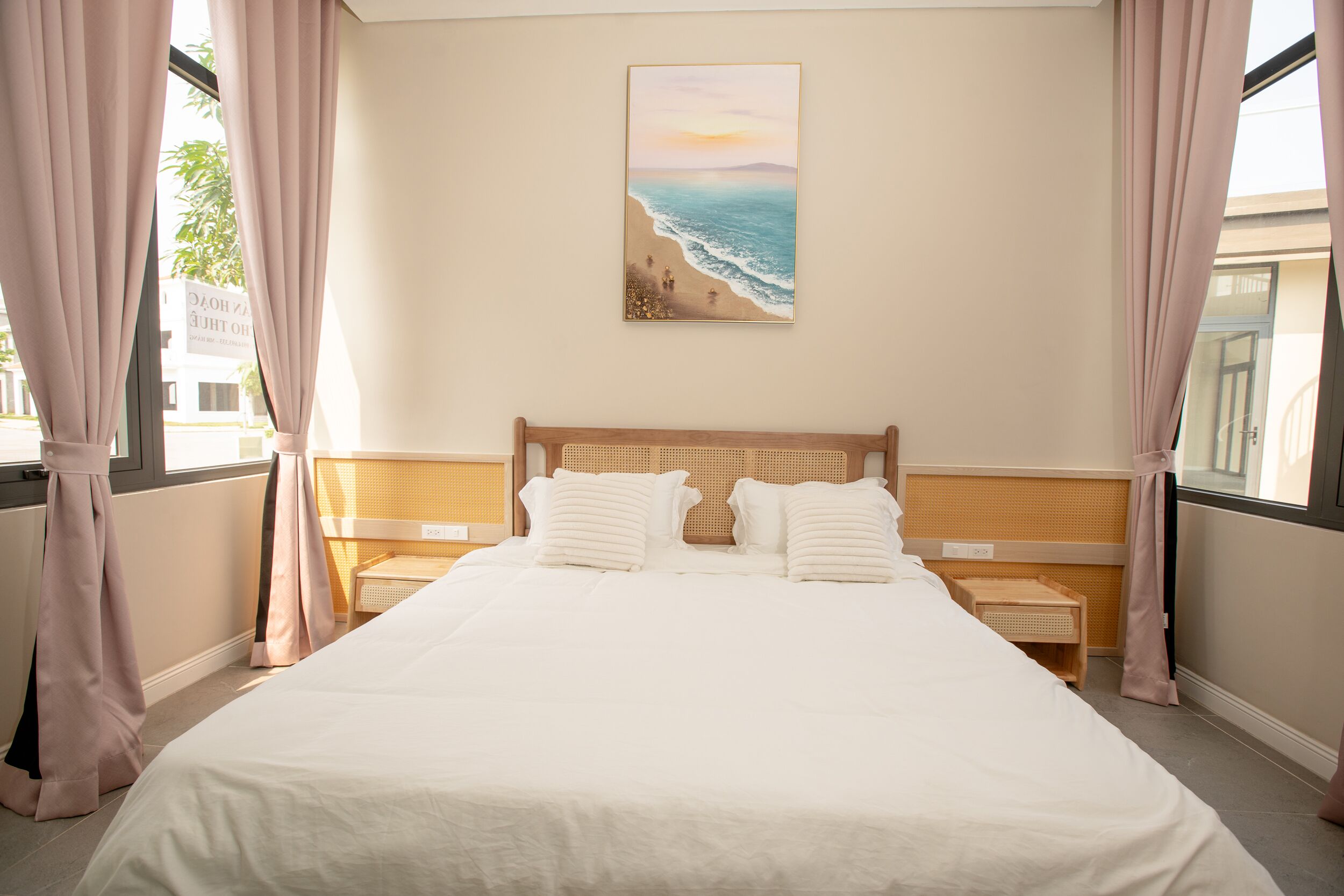 Deluxe Villa, 2 Bedrooms, Ocean View, Beachfront | Free minibar items, desk, free WiFi