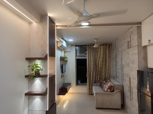 Cozy Studio apartment in charming Thane with AC - Pickmyghar