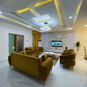 Luxury Apartment, Balcony, City View | Living area