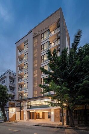 Front of property - Solyn Hotel (Bangkok)