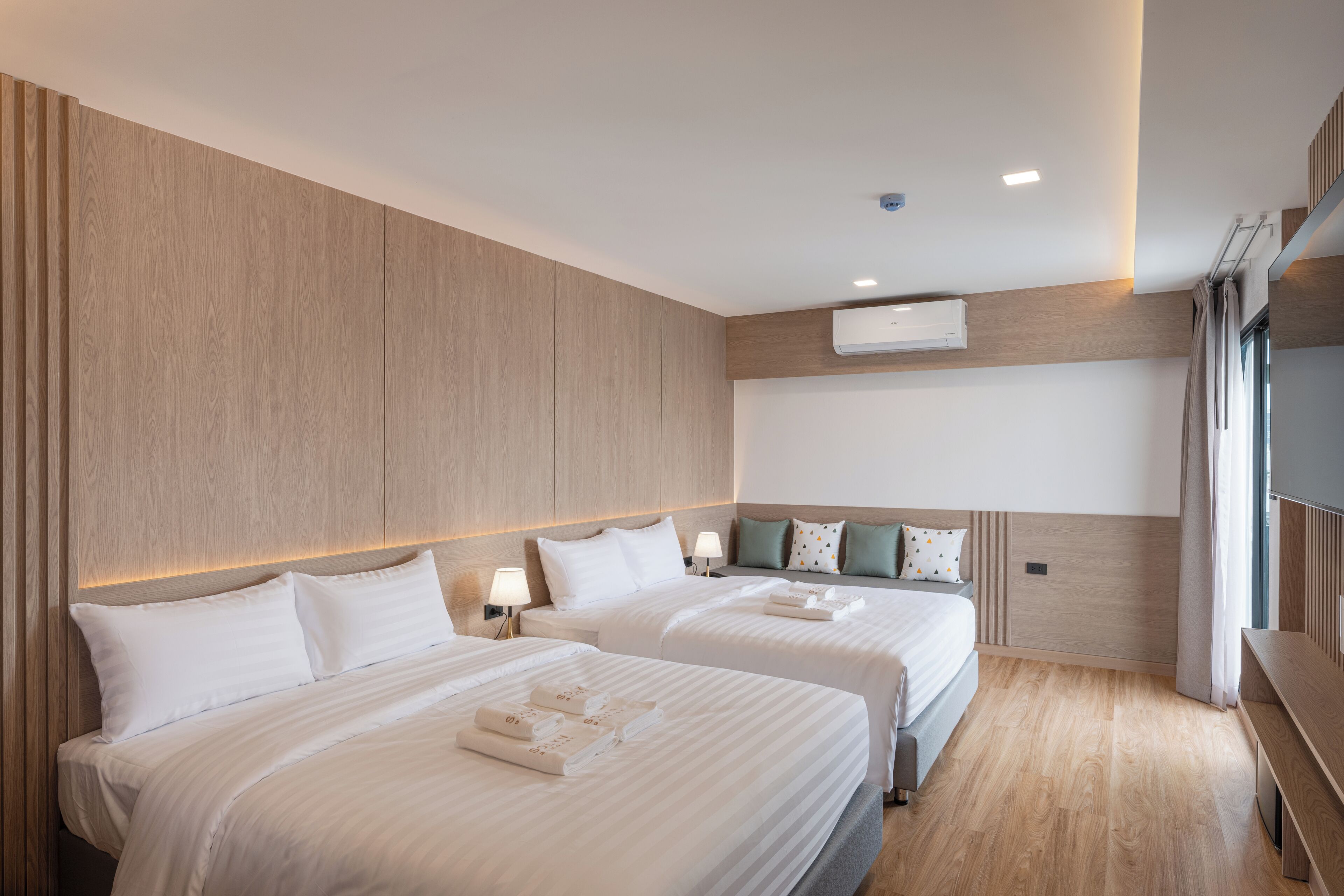 Quadruple Room, 2 Queen Beds, Non Smoking | In-room safe, desk, free WiFi