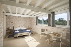 4 bedrooms, desk, iron/ironing board, travel cot - Villa Piccolo Paradiso with Heated Pool, Jacuzzi & Sauna (Rovinjsko Selo)