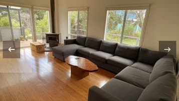 TV, fireplace, stereo