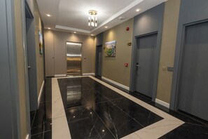 Hallway - HOLMİ OTEL (Taşucu)