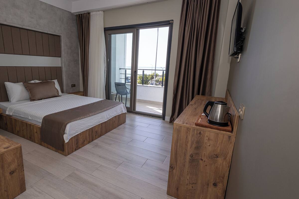Deluxe Double Room, Balcony, Sea View | Iron/ironing board (on request), WiFi (free)