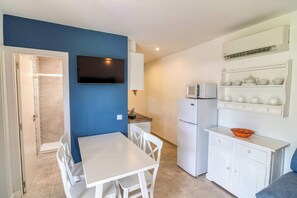 Dining - One-bedroom apartments (Cap d'Artrutx)