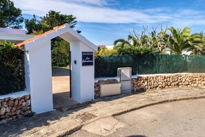 Exterior detail - One-bedroom apartments (Cap d'Artrutx)