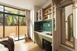 Studio Standard, 1 lit double, non-fumeurs, vue ville | Cuisine privée | Mini réfrigérateur, plaque de cuisson