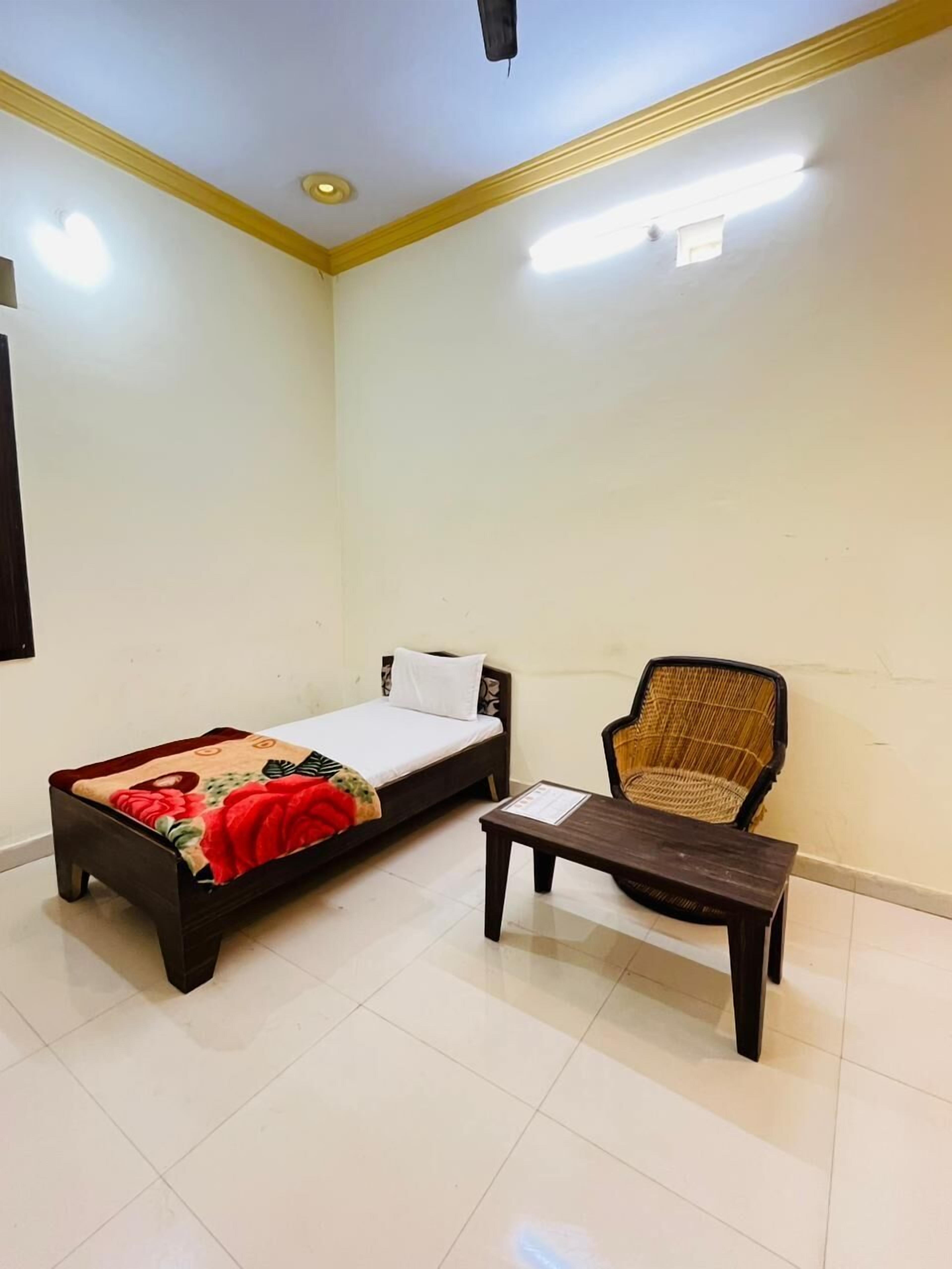 Habitación individual | Camas extra, wifi gratis y ropa de cama 