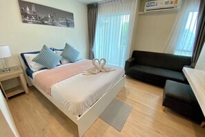 Room - Sunrise good view @ East Ville Bangsaen (Chon Buri)