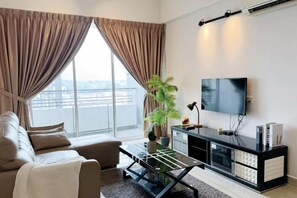 Unclassified image, 5 of 32, button - IPOH The Majestic Imperial Air-Con 6 PAX SUITE (Ipoh)