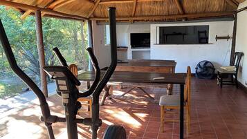 Apartment, 1 Bedroom, Smoking, Patio | Living area