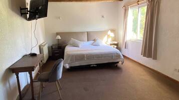 Apartment, 1 Bedroom, Smoking, Patio | 2 bedrooms