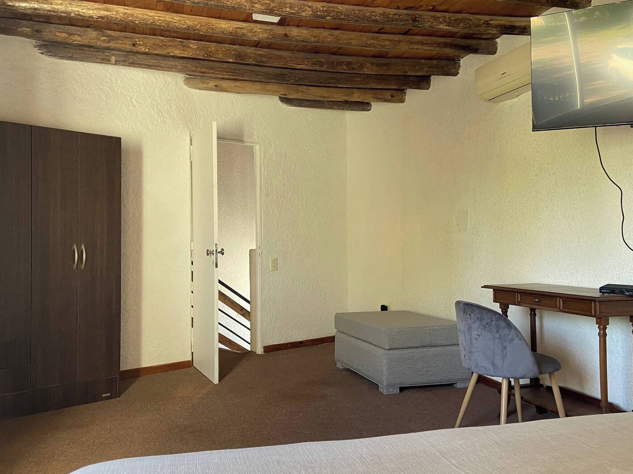 Apartment, 1 Bedroom, Smoking, Patio | Room amenity