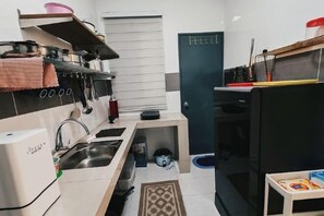 Room - WHITE ON HOMESTAY CAMERON BY ICOLOR (Tanah Rata)