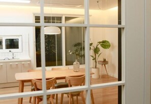 تناول الطعام