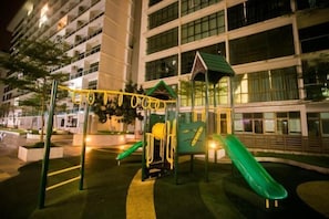 Children's area - Emgrace/Near AeonTebrau/ IKEA Toppen /MountAustin (Johor Bahru)