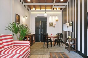 Unclassified image, 2 of 13, button - Luxury Thai Design Home – Chinatown Self Check In (Bangkok)