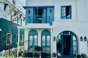 Room - 3 bedroom seafront Cherry Villa - Novaworld Phan Thiet (Phan Thiet)