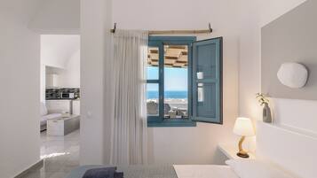 Comfort Apartment, Hot Tub, Sea View (Euphrosyne) | In-room safe, iron/ironing board, free WiFi