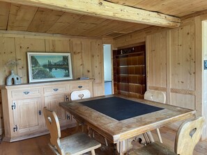 تناول الطعام