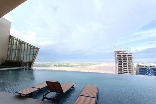 The Peak Residence, Multi-Apartment by Emma