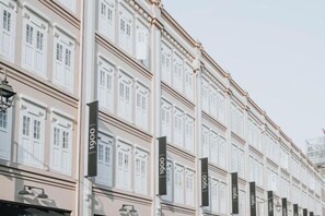 المنشأة من الخارج