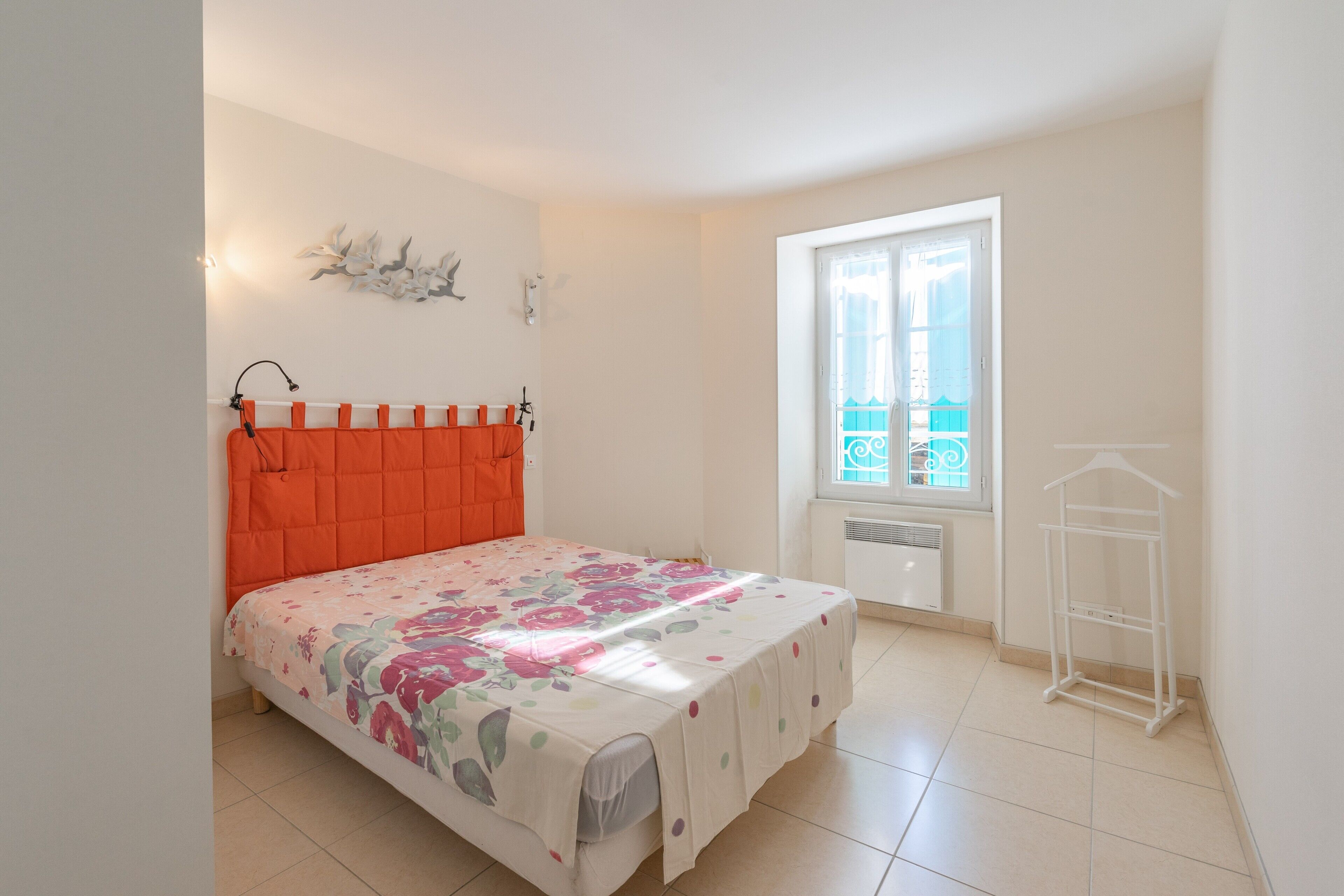 3 slaapkamers, een strijkplank/strijkijzer, wifi, rolstoeltoegang