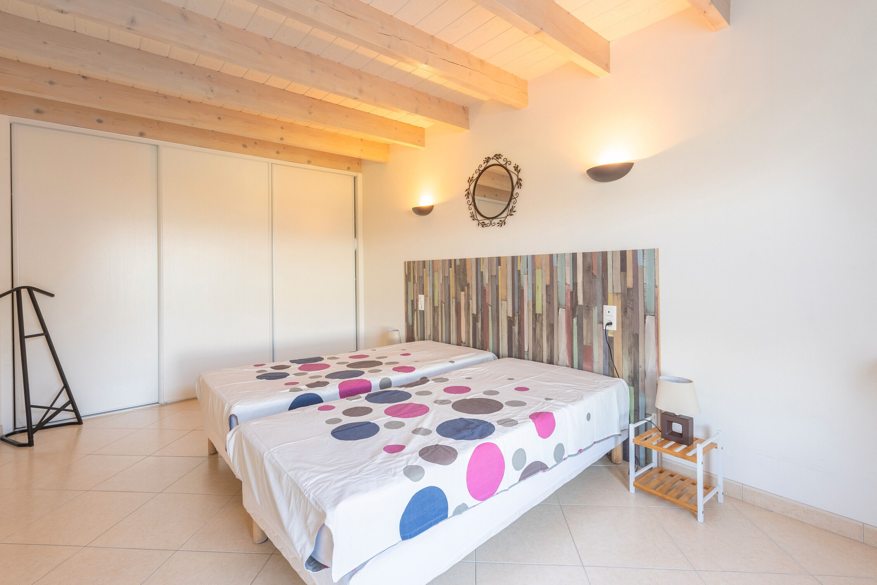 3 habitaciones, tabla de planchar con plancha y wifi 