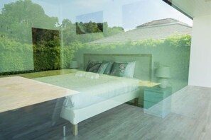 Room - Pool Villa CoaSea - 2min from Thung wua lan Beach (Pathio)