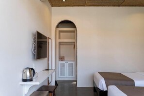 Deluxe Double or Twin Room | Blackout drapes, iron/ironing board, free WiFi - Meraki Oasis (Phan Thiet)
