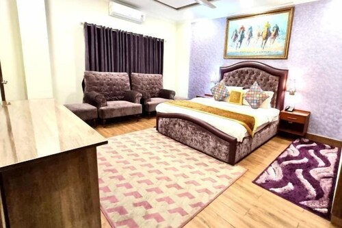 Hayyat Luxury Hotel