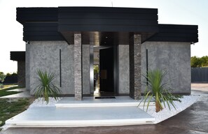 Exterior detail - Secluded Party Villa with Hot Tub (Umčari)