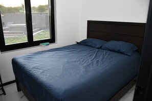 3 bedrooms, WiFi, bed sheets, wheelchair access