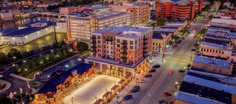 Chic Downtown Apartment w/ Vintage Charm & WiFi