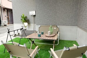 Outdoor dining - Mi-Villa Kami-Ikebukuro (Tokyo)