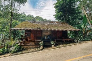 星評価なしの画像、4 / 28、ボタン