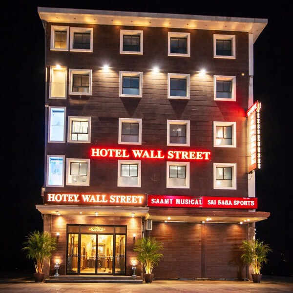 Wall Street By Rivlet - Ghaziabad