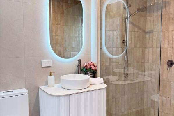 Bathroom - 3Br Villa Near CBD & One Tree Hill (Auckland)