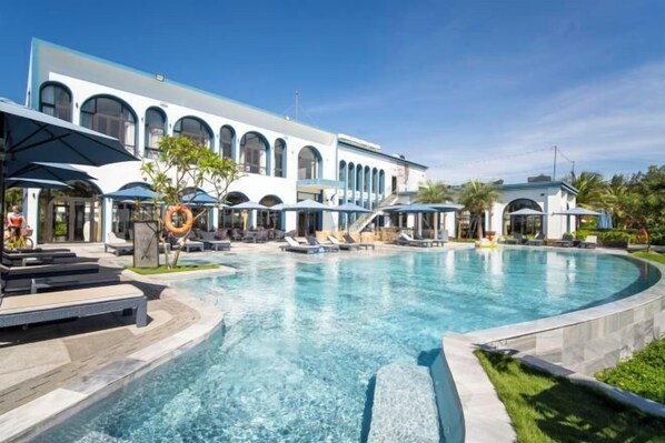 Outdoor pool - The Pink Corner Hoi An Apartment (Dien Ban)