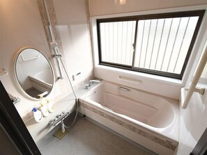 Secador de cabelo, sabonete