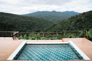 Outdoor pool - PHULAYYA Chiangmai - Pool Lay Ya House (Mae Taeng)