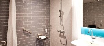 Holiday Inn Express & Suites Monheim am Rhein